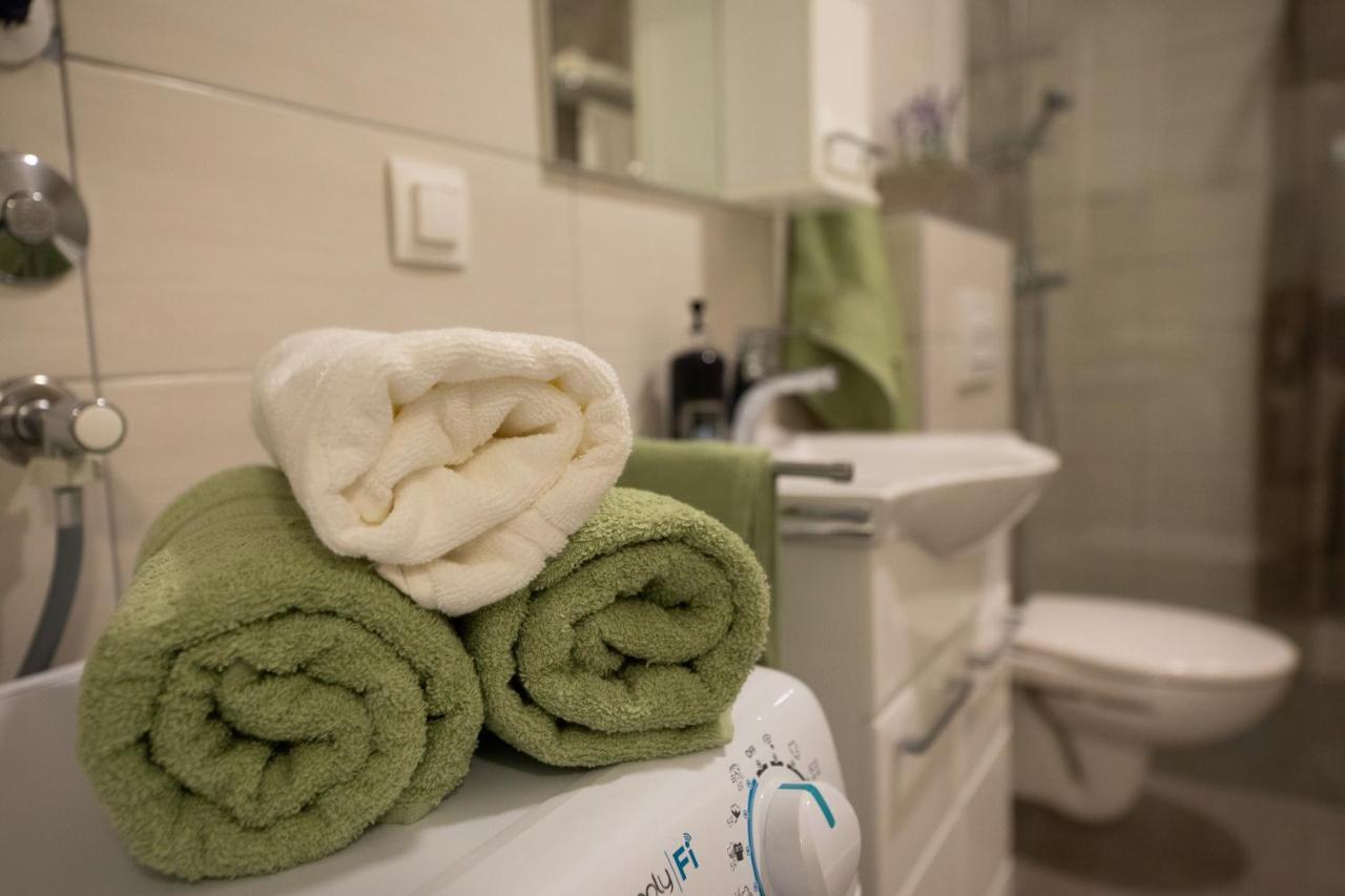 Ivana - Private Parking Appartement Osijek