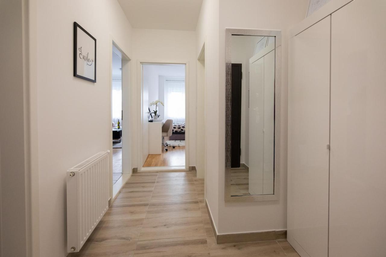 Ivana - Private Parking Appartement